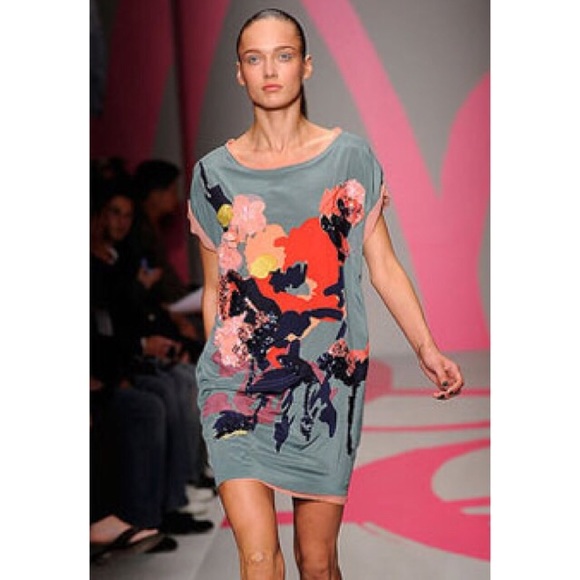 DKNY Dresses & Skirts - DKNY Silk Shift Dress